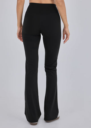 Women's Kick Flare Legging Black (Short)