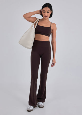 Women's Kick Flare Dark Cocoa (Short)